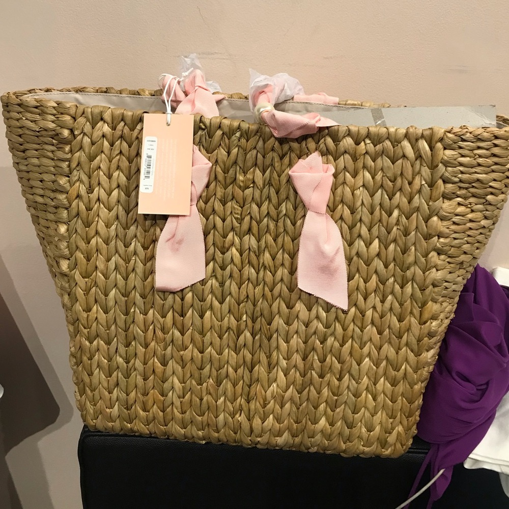 EXTRA LARGE PAMELA MUNSON STRAW BAG